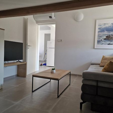 Apartmani Devcic Palit Eksteriør bilde